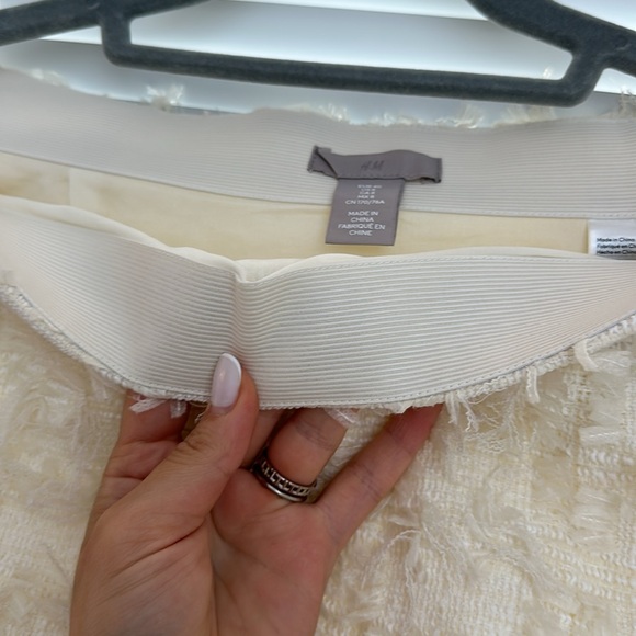 Set (jacket & skirt) - Picture 13 of 17